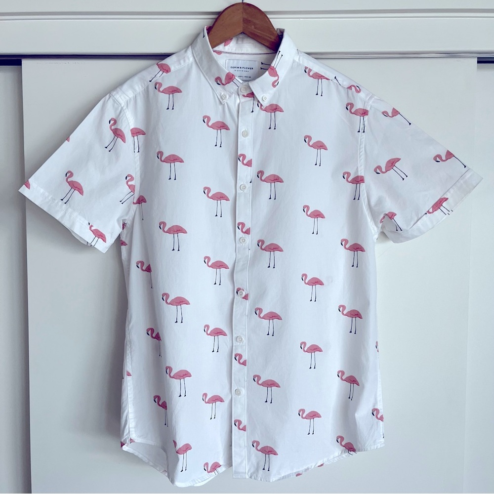 Short sleeve pink flamingo print shirt size L
